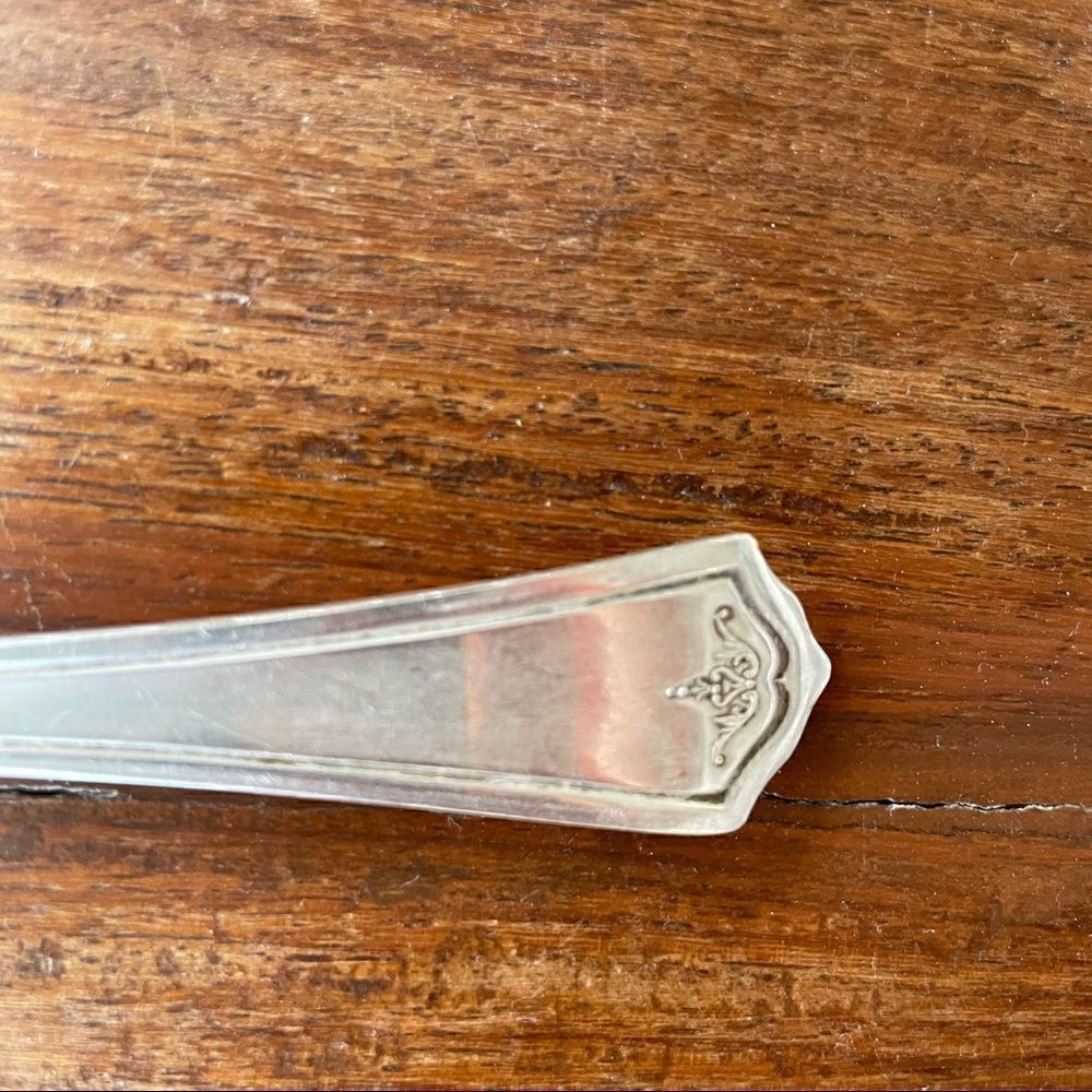 Set of 2 R & B A1 Dinner Silver Spoons, Manor Pattern - Picture 12 of 13